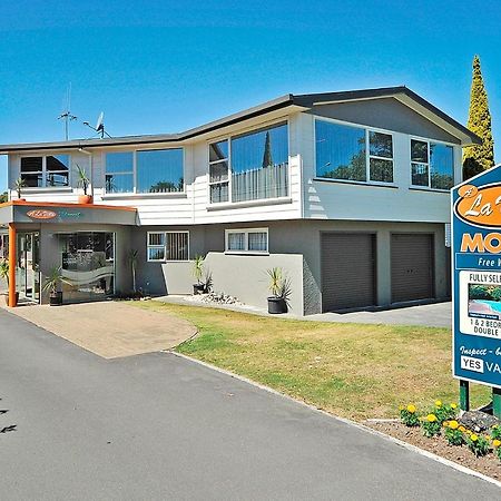 A'La Vista Motel Palmerston North Bagian luar foto
