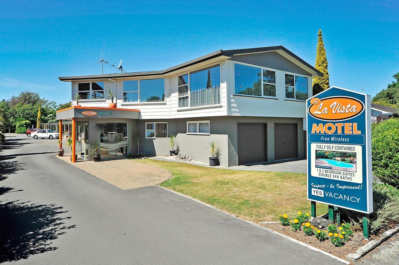 A'La Vista Motel Palmerston North Bagian luar foto