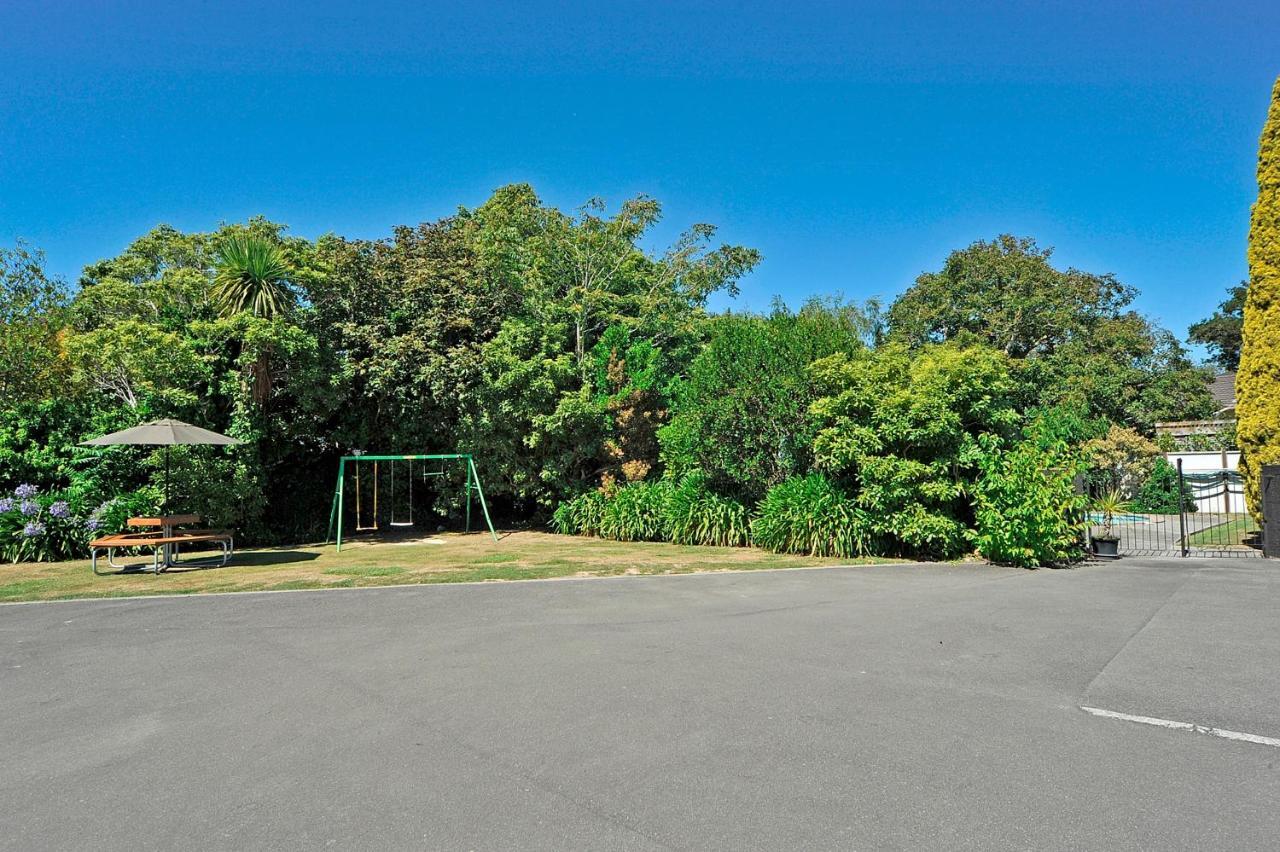 A'La Vista Motel Palmerston North Bagian luar foto